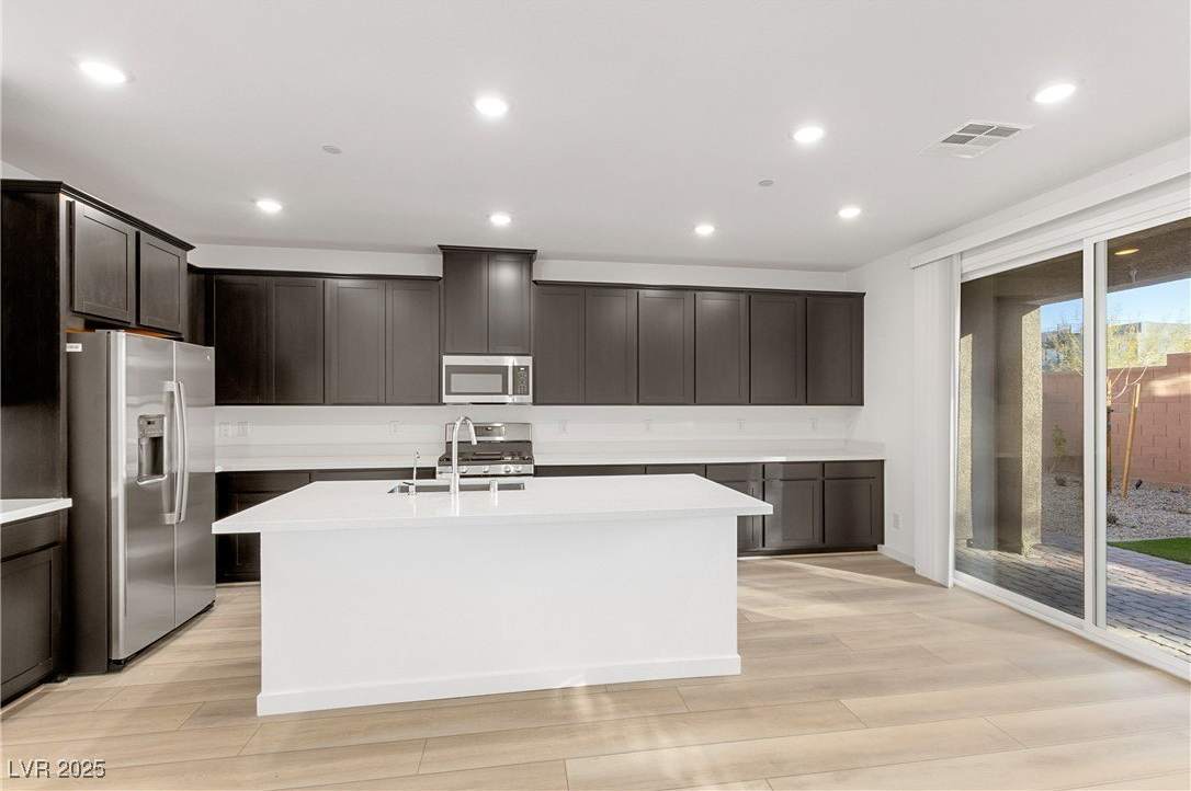 200 Viento Ridge Street