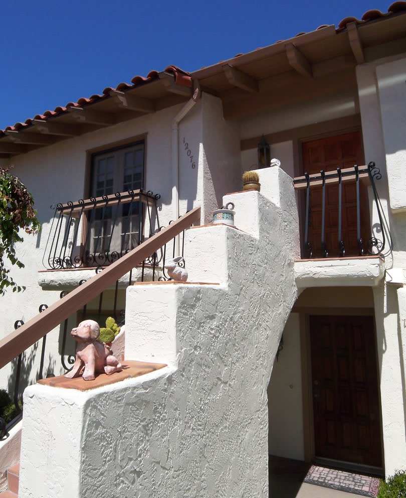 Charming 3Br/2Ba Updated Fully Furnished Vacation Rental W/ Golf Course View