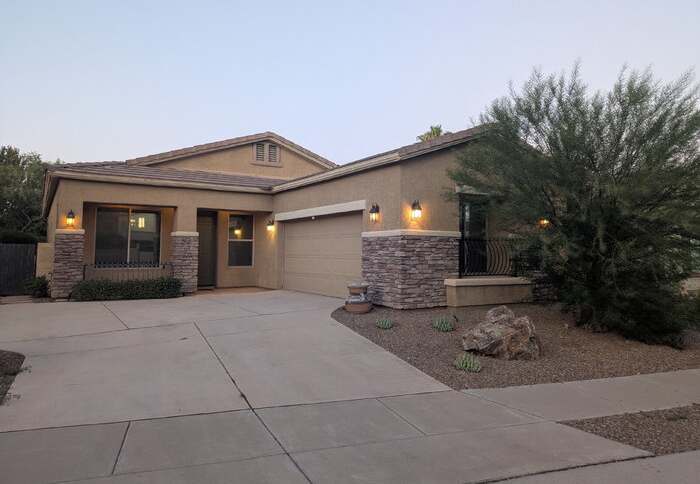 15289 South Via Lago Del Encanto