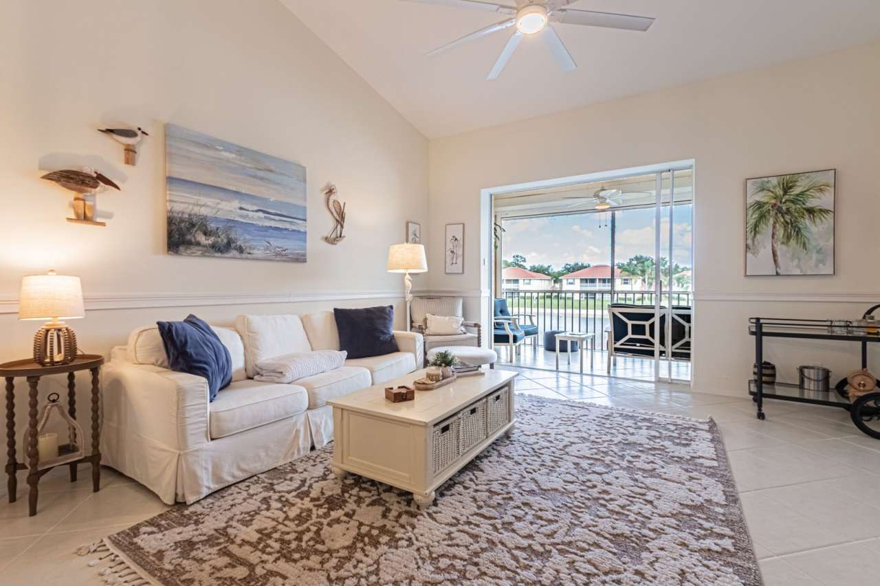 Seasonal or Annual Home Rental With Garage  Lake Views - AVAIL MARCH-FORWARD