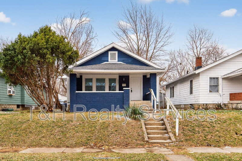 1927 North Dearborn Street