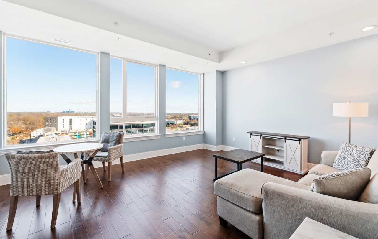 Stunning Studio Apartment with Spectacular Views in Downtown Raleigh