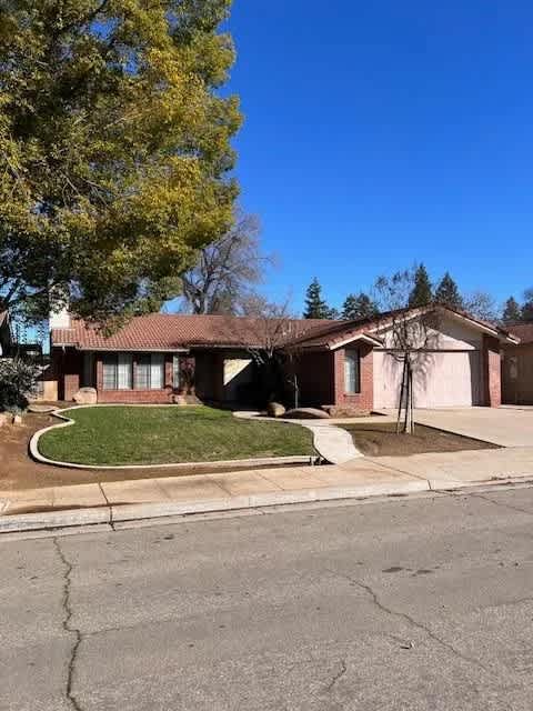 4150 West Menlo Avenue