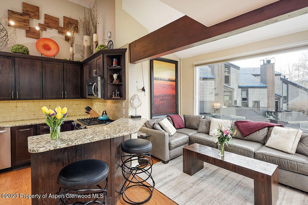 4000 Brush Creek Road unit: #9