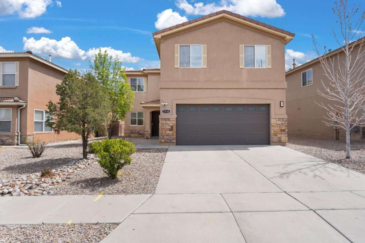 1736 Black Gold Street SE