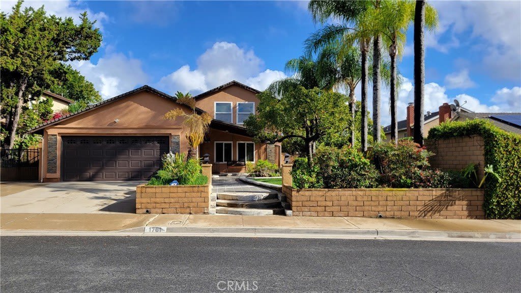 1761 E Eucalyptus Street