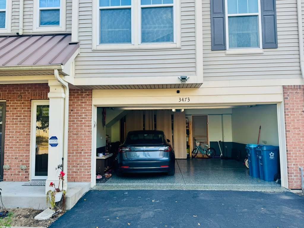 3473 Bradbury Circle