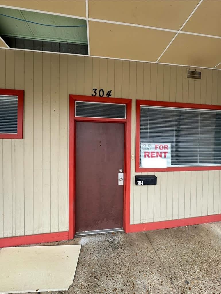 545 Main St. Suite #304