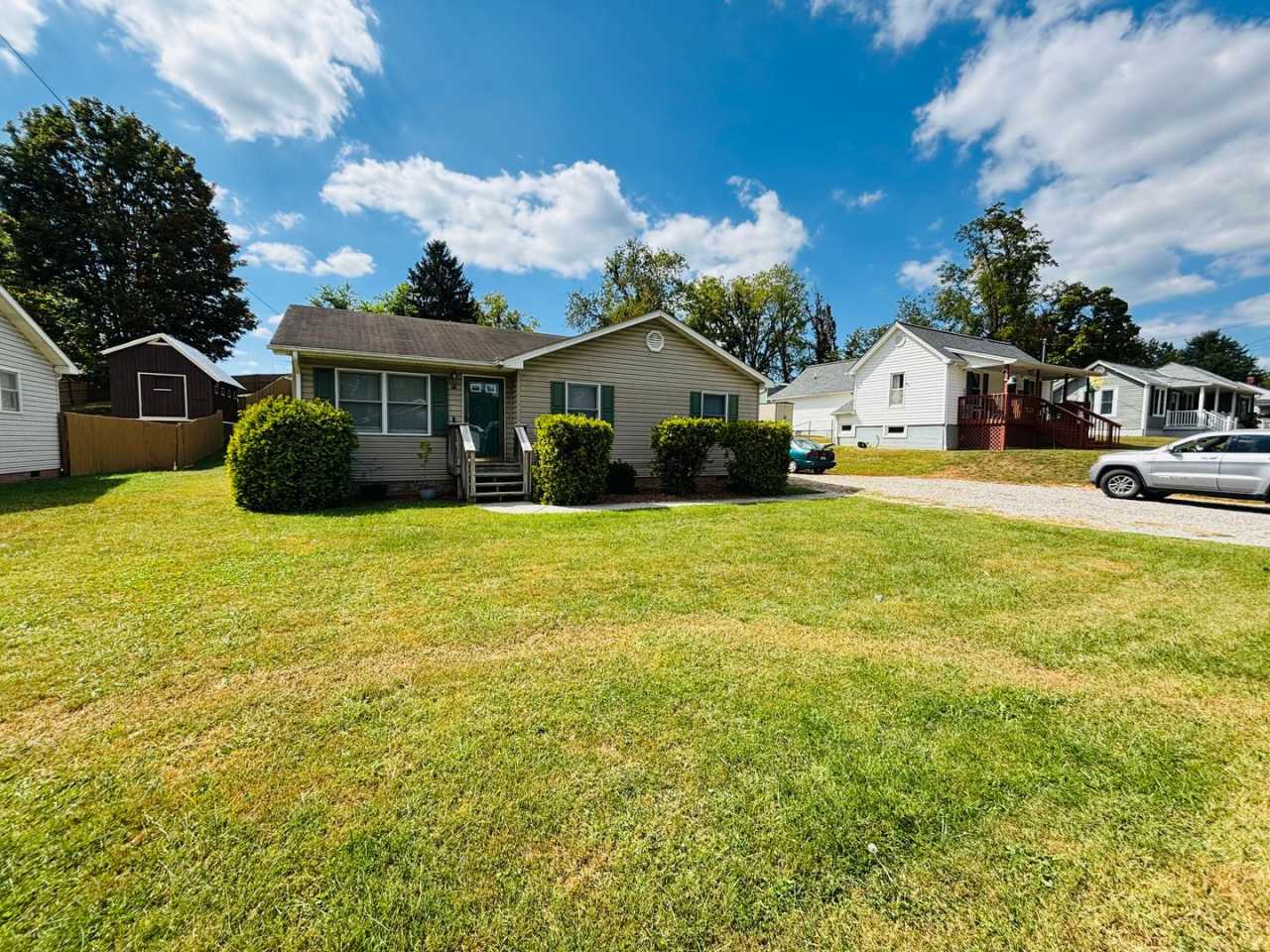 3 Bedroom, 2 Bath House