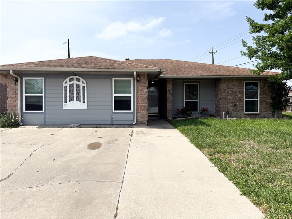10502 Hemlock Road