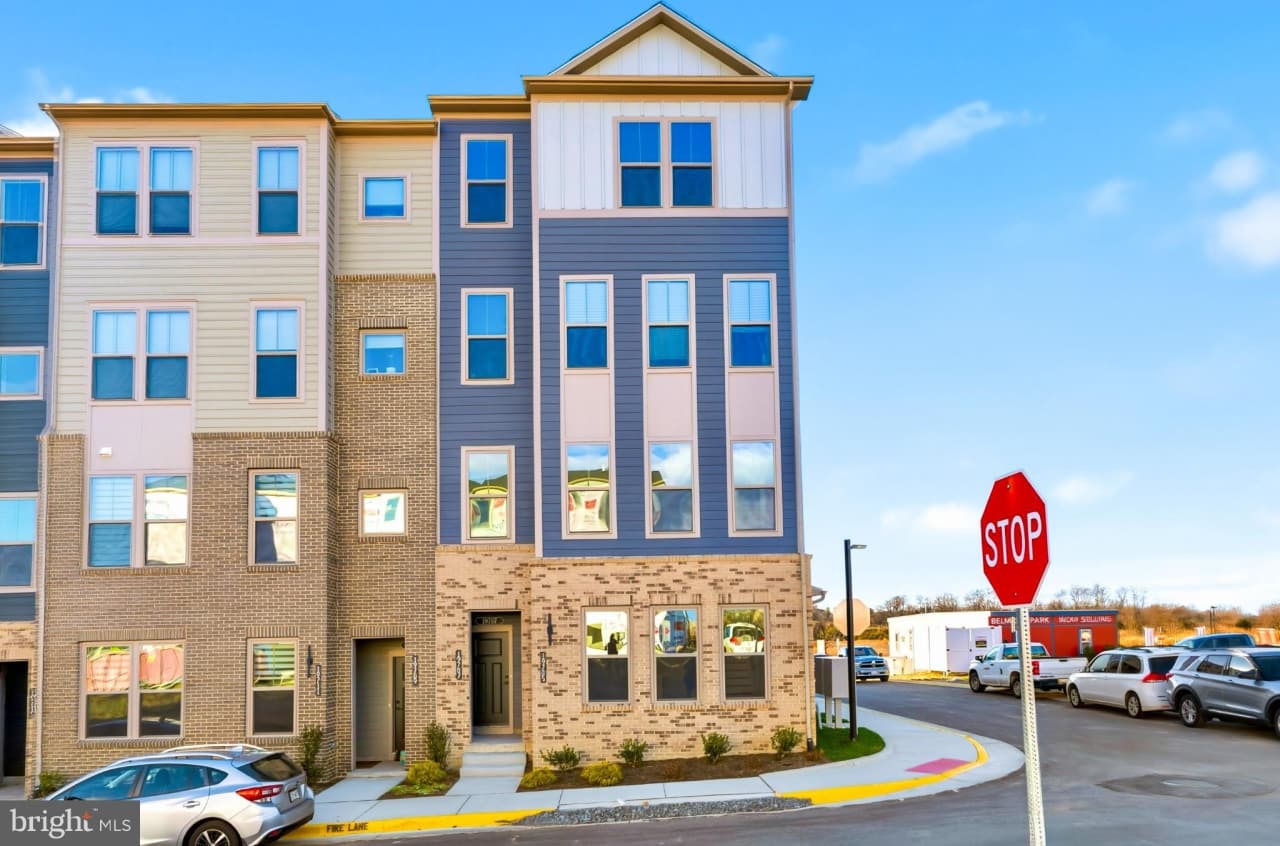 19705 MISTY MOSS Square