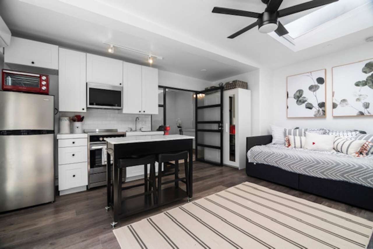 Stunning Furnished Mission Hills Studio w/ Private Patio  On-Site W/D!