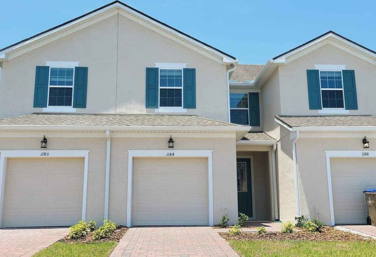 1184 LAKESHORE BREEZE PLACE