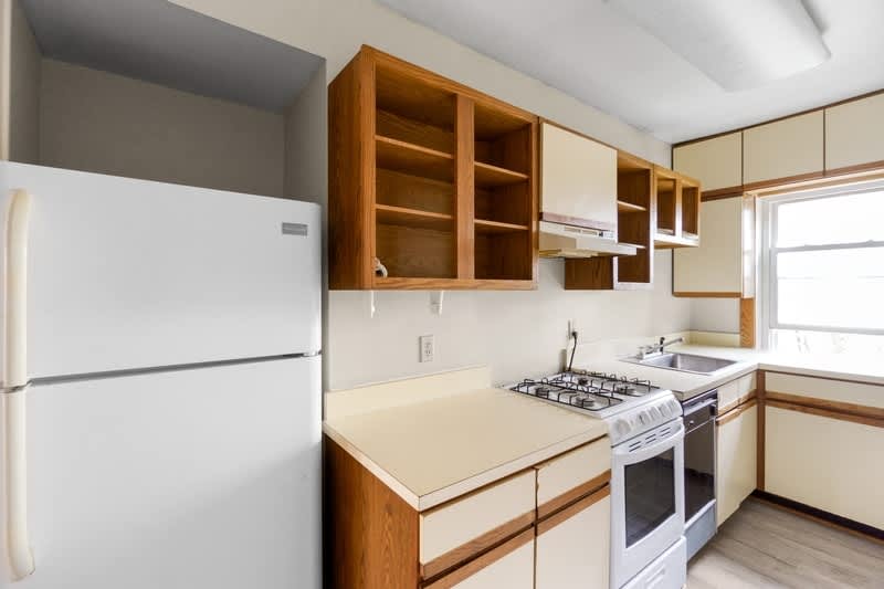 1107 East Genesee Street - 1