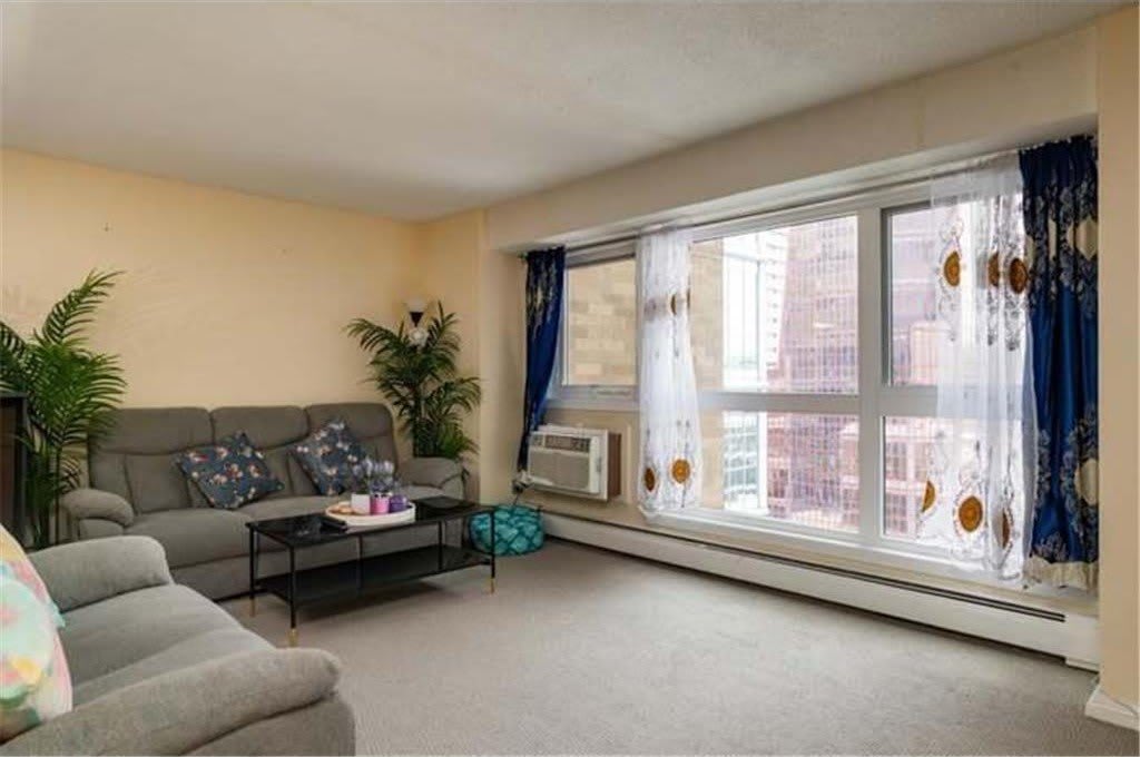 433 S 7th Street