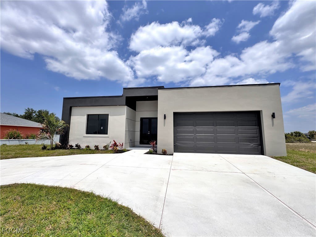 1247 Kismet Parkway W