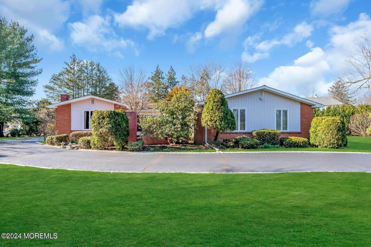 117 Larchwood Avenue