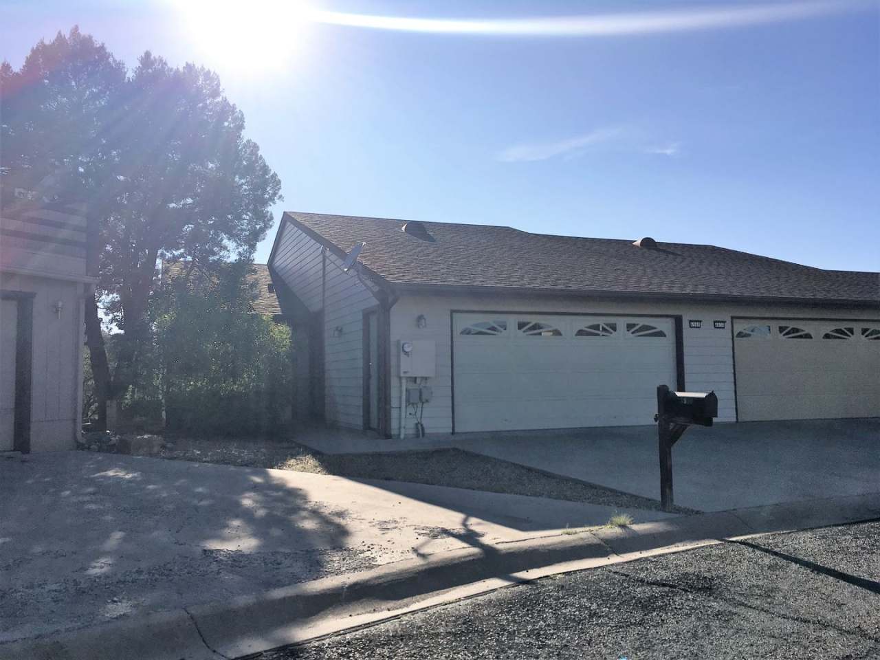 APPLY NOW - 4940 Summit Cir