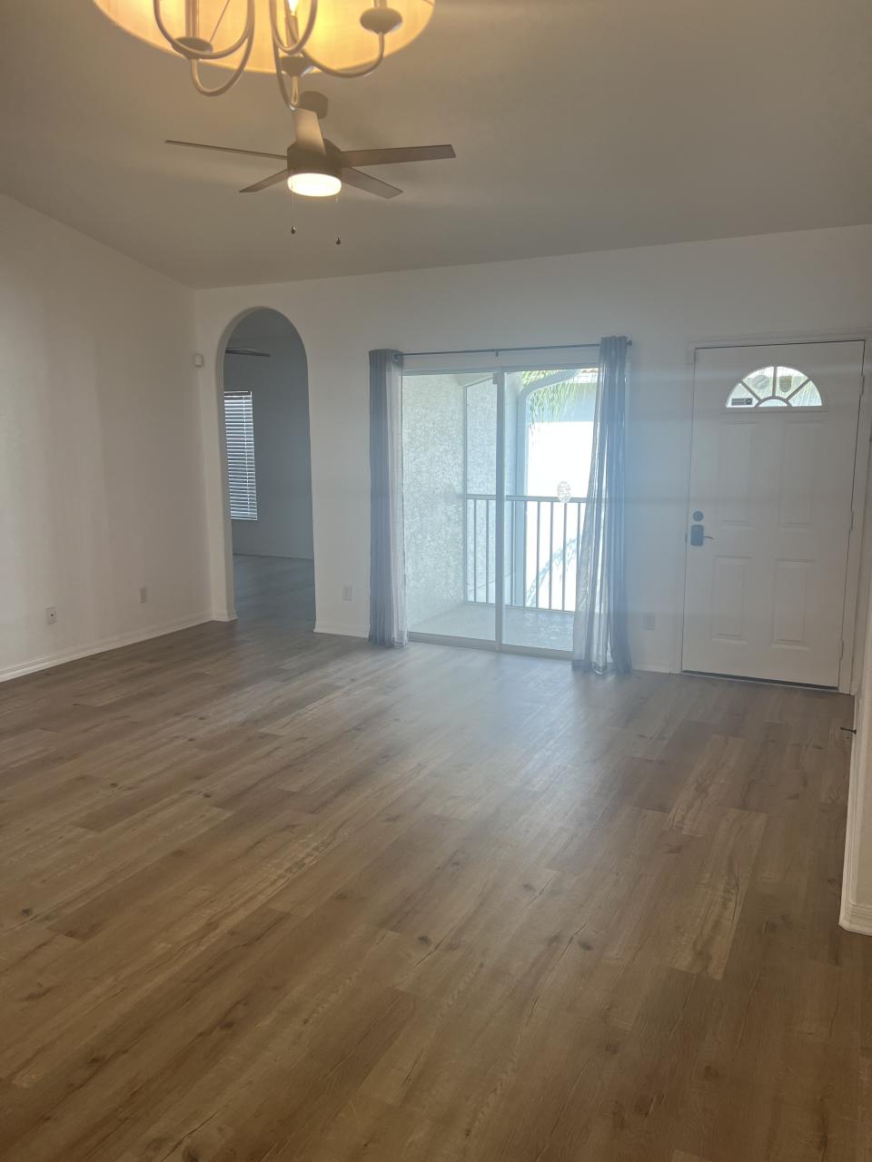 2204 L Pavia Boulevard