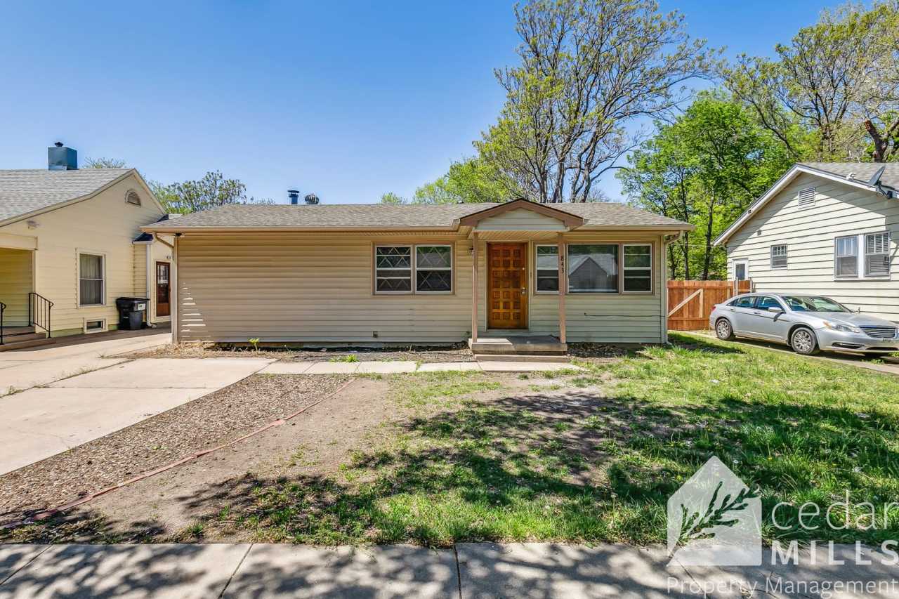 3 Bedroom with Den and 2 Car Garage!