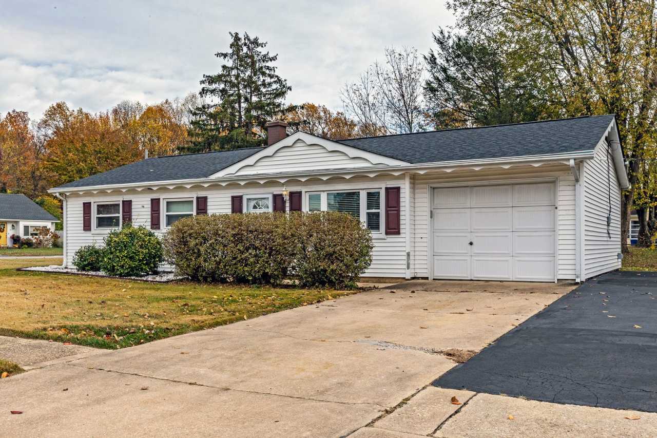 3 bedroom, 1 bath, newly renovated ranch in Todd Estates, Newark