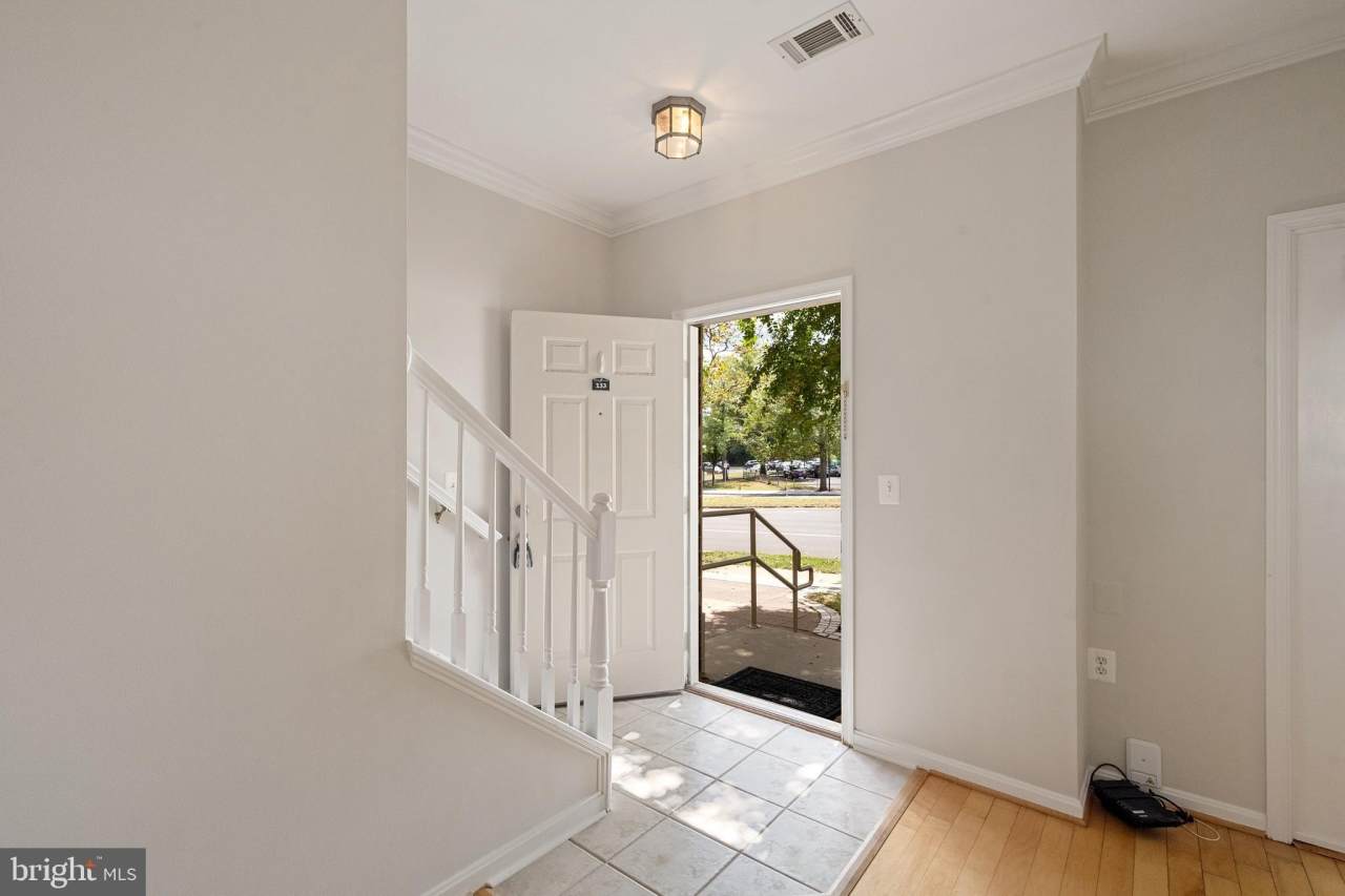 9490 VIRGINIA CENTER Boulevard unit: 133