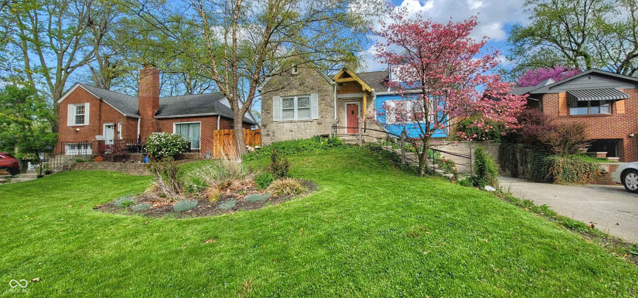 4111 E Pleasant Run Pkwy S Drive S