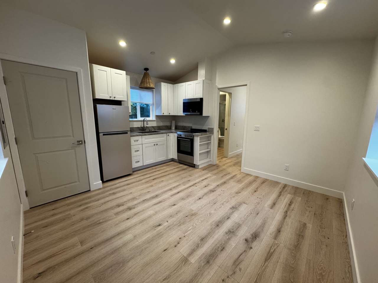 1725 Spur Ridge Lane