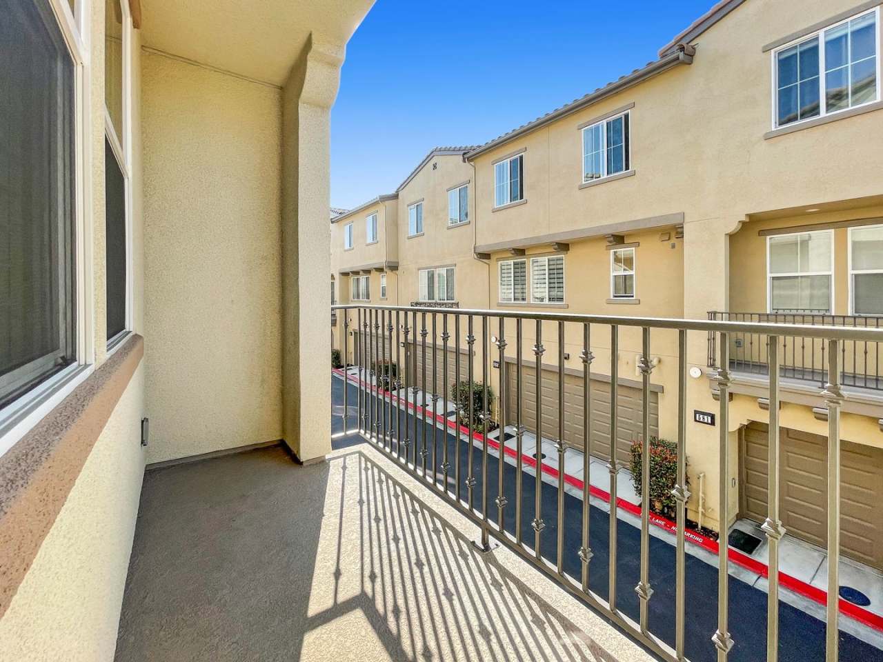 Modern Corner-Unit Townhome in the Heart of Sunnyvale