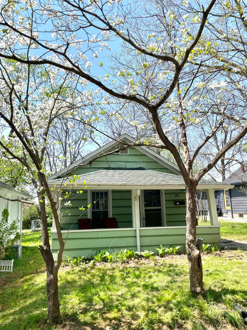 1306 S Grant St - Lease only