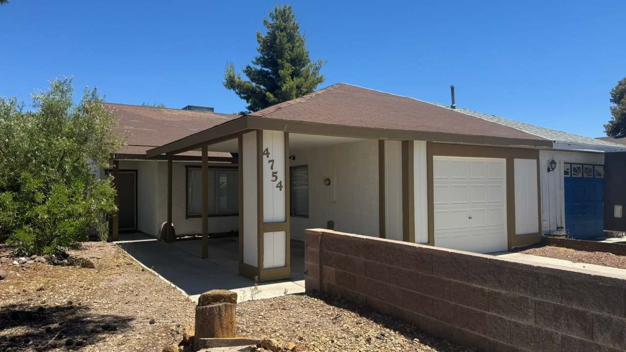 4754 Willow Crest Ave