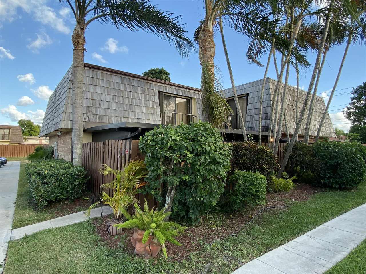 1011 Springdale Circle