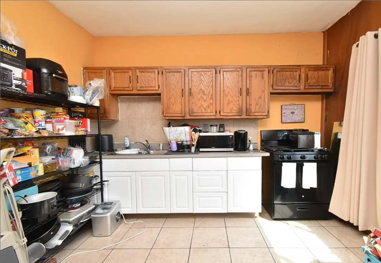 3077 Main StreetUnit #1