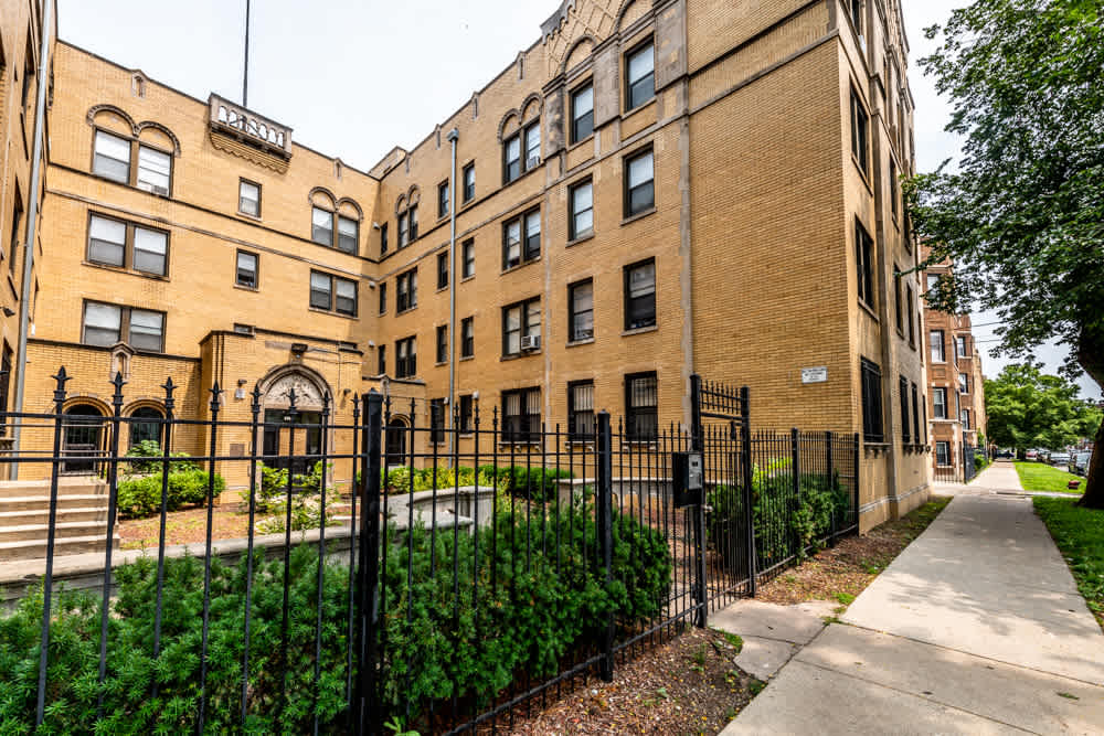 1734 E 72nd Street Apartments