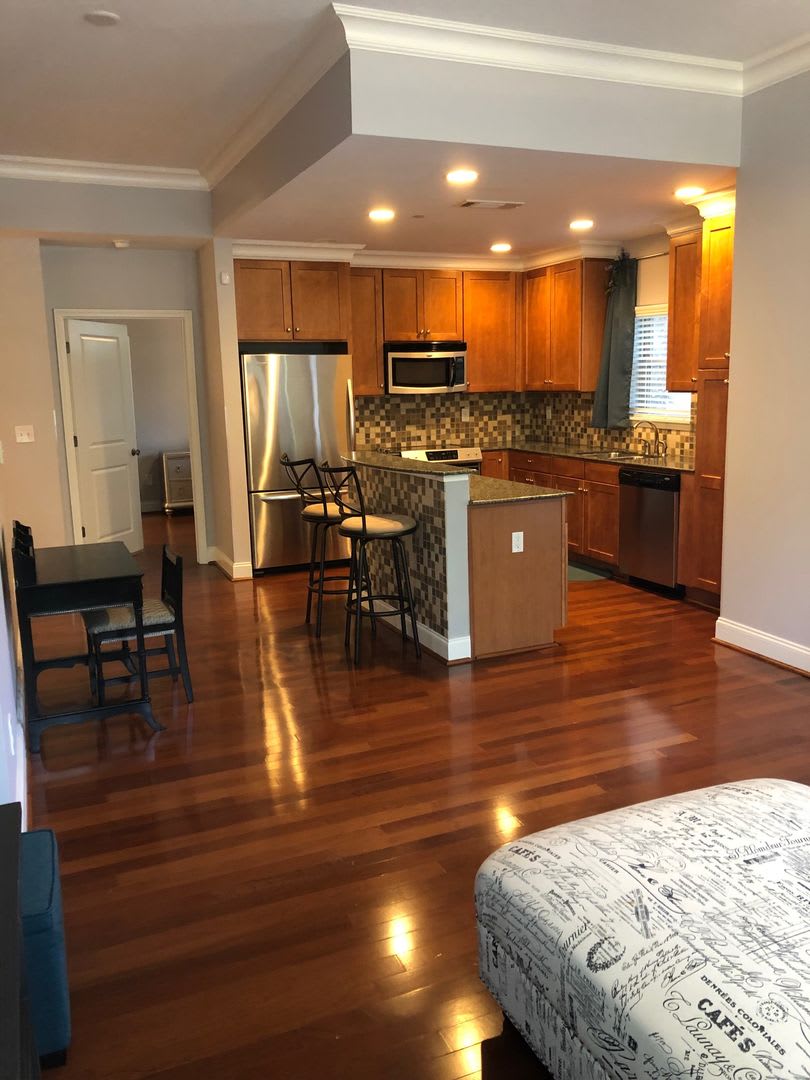 Luxury 2 Bedroom 2 Bath Near USC