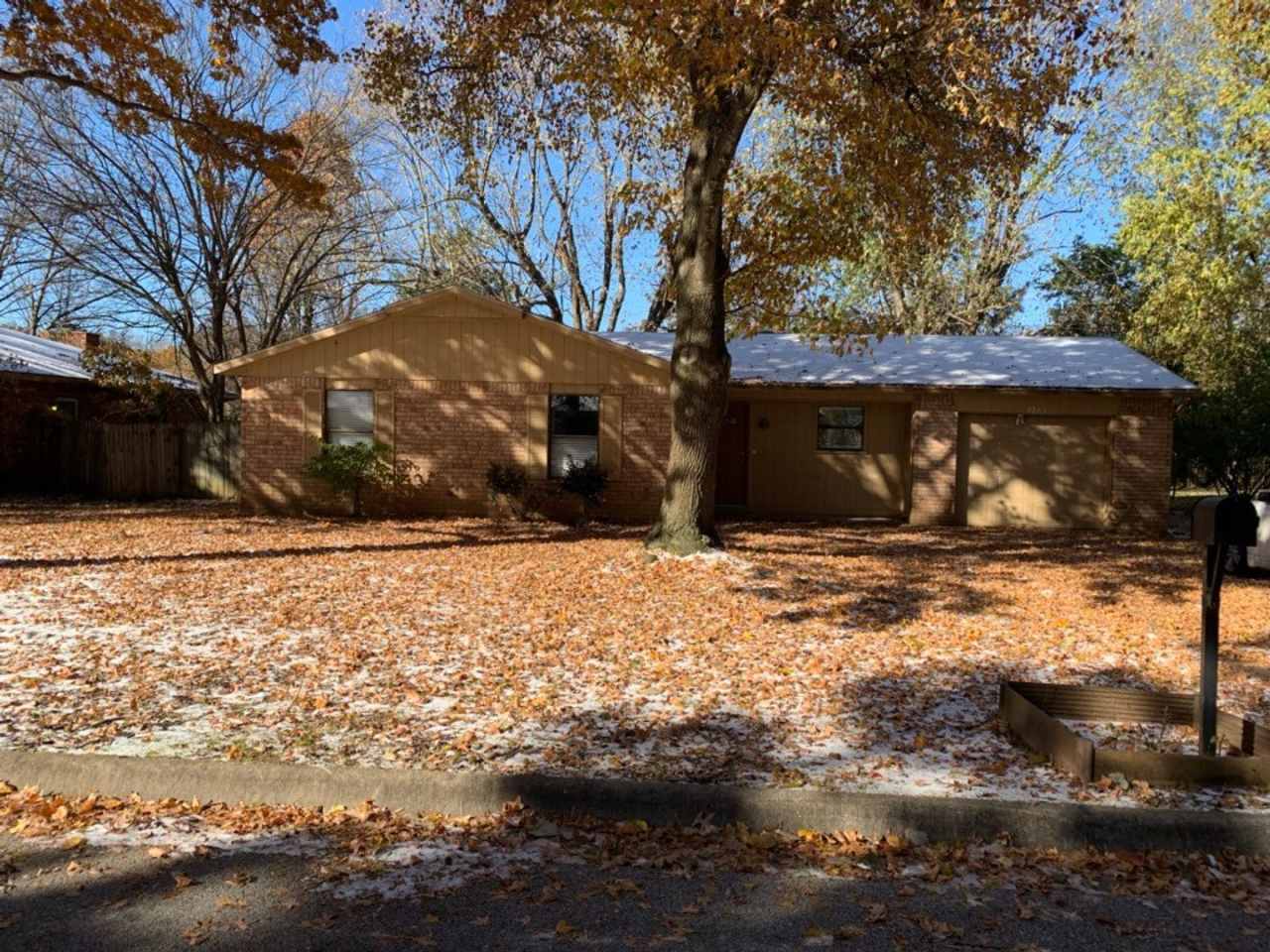 BEAUTIFUL HOME IN GREAT LOCATION!