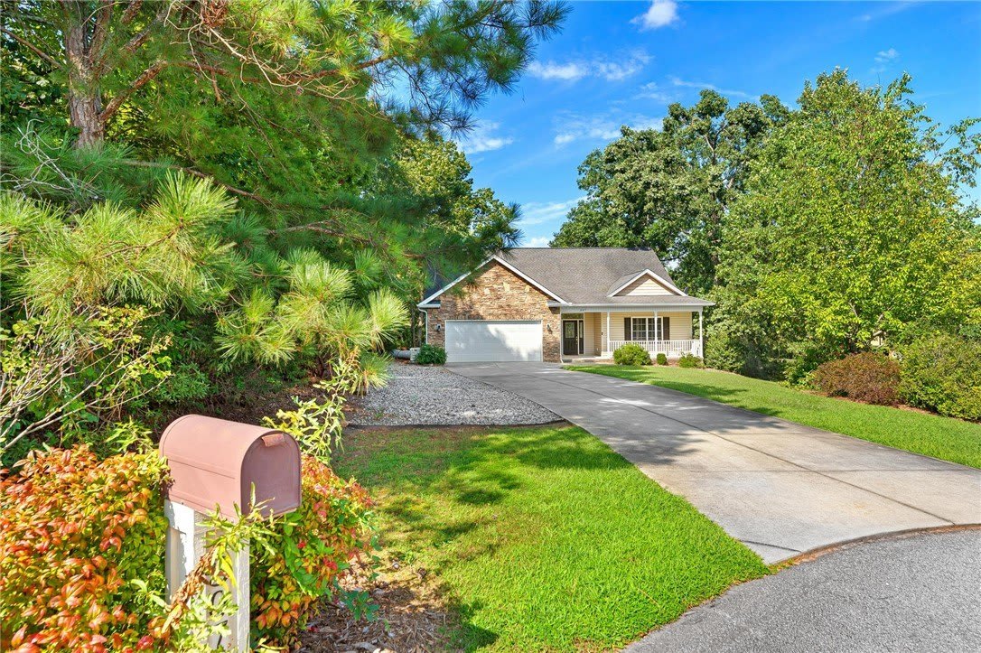 307 Willowbrook Lane