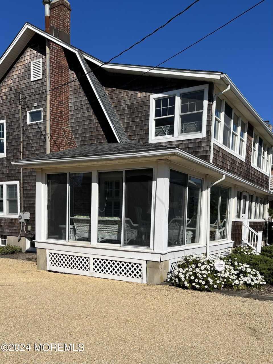 724 East Avenue unit: Summer