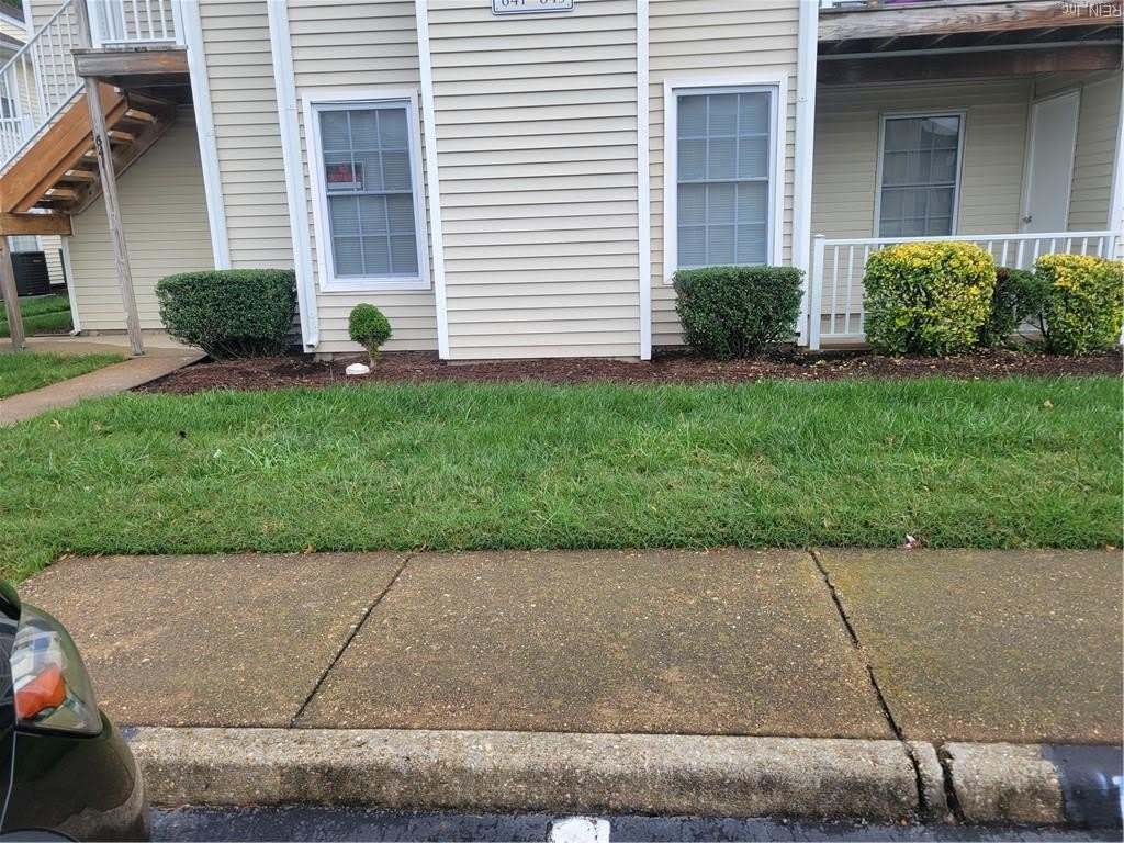 641 CROWS NEST Court