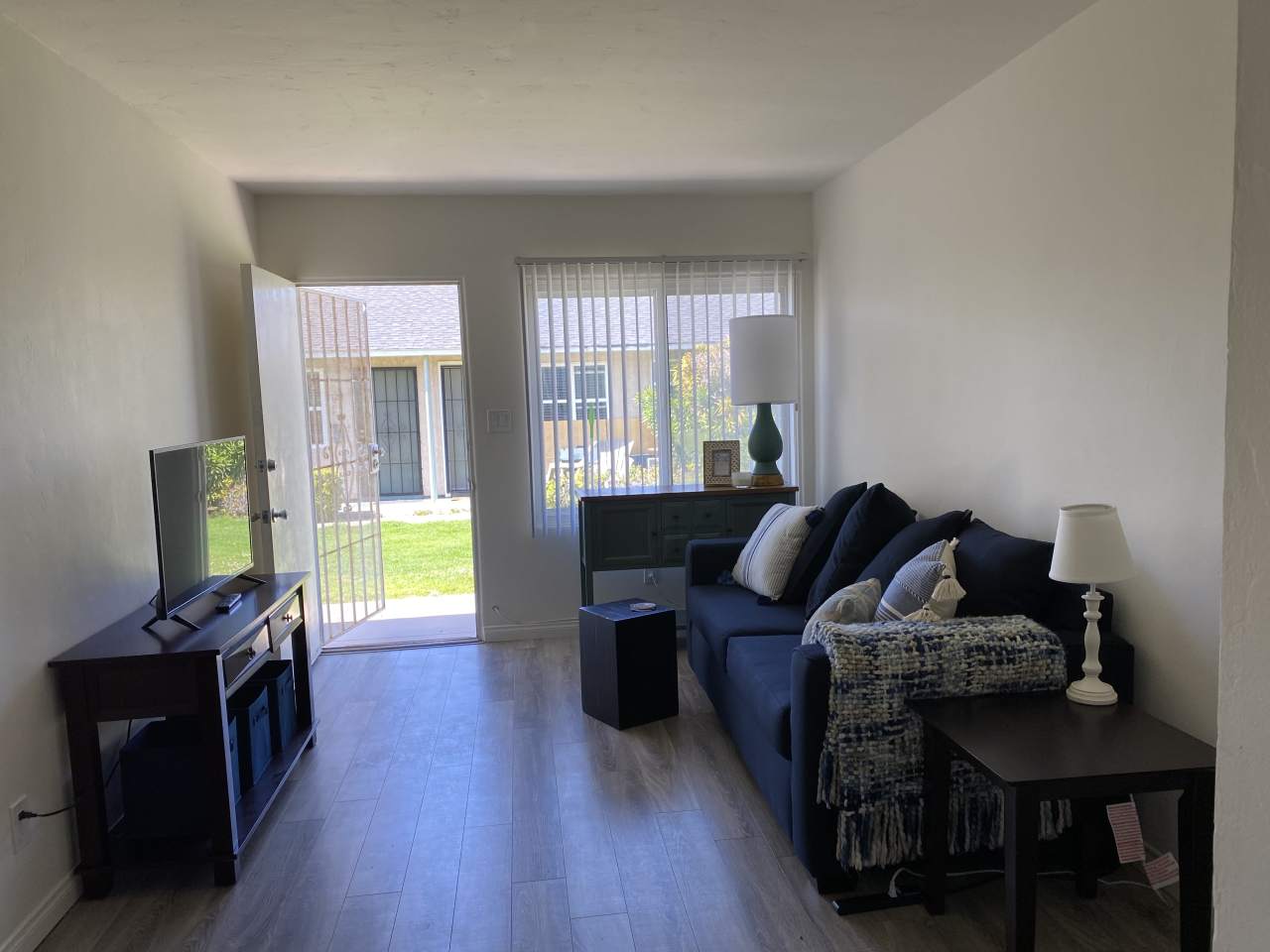 928 Chalcedony Street