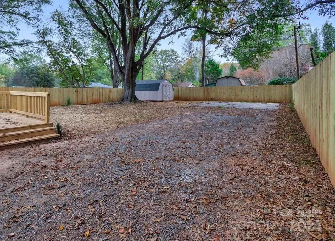 Room in 3 Bedroom Home at Cushman St