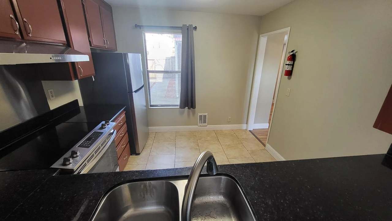 COMING SOON-Fully remodeled Townhouse 3 Bed 2.5 bath, with Hardwood Floors throughout