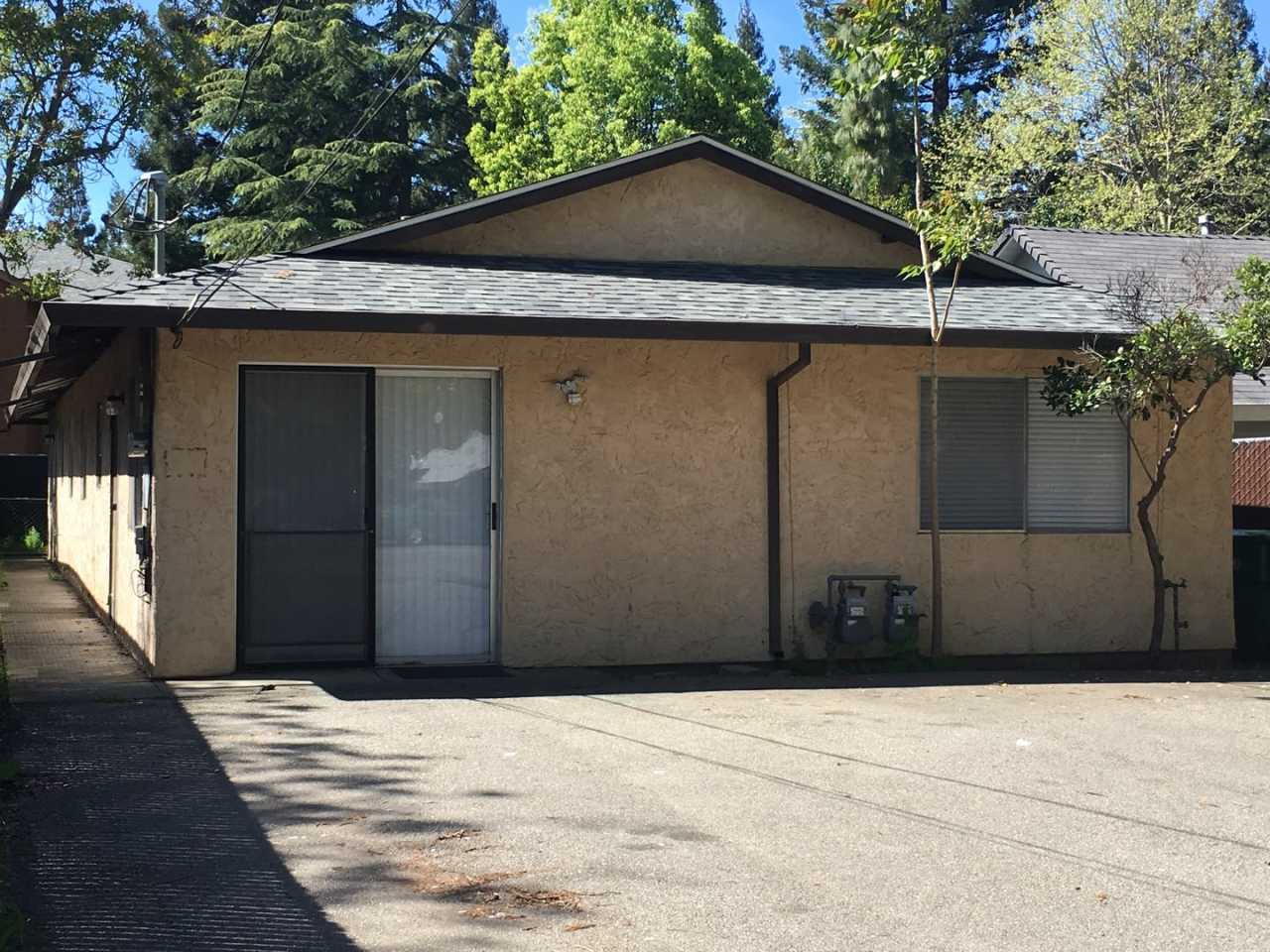 MOVE IN SPECIAL!!! $250 OFF FIRST MONTH'S RENT! Within walking distance to CSUC!