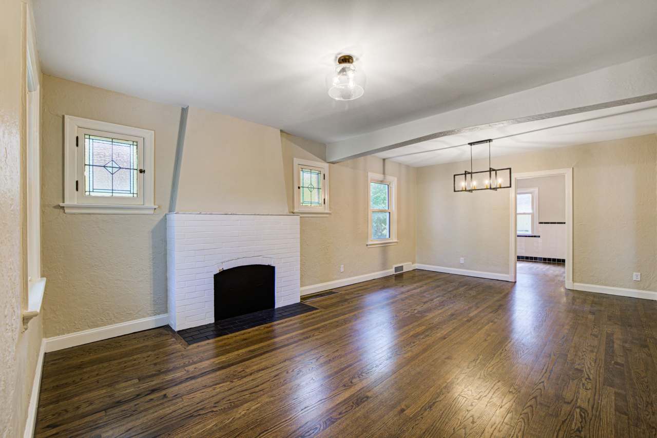 1032 Charleville Avenue