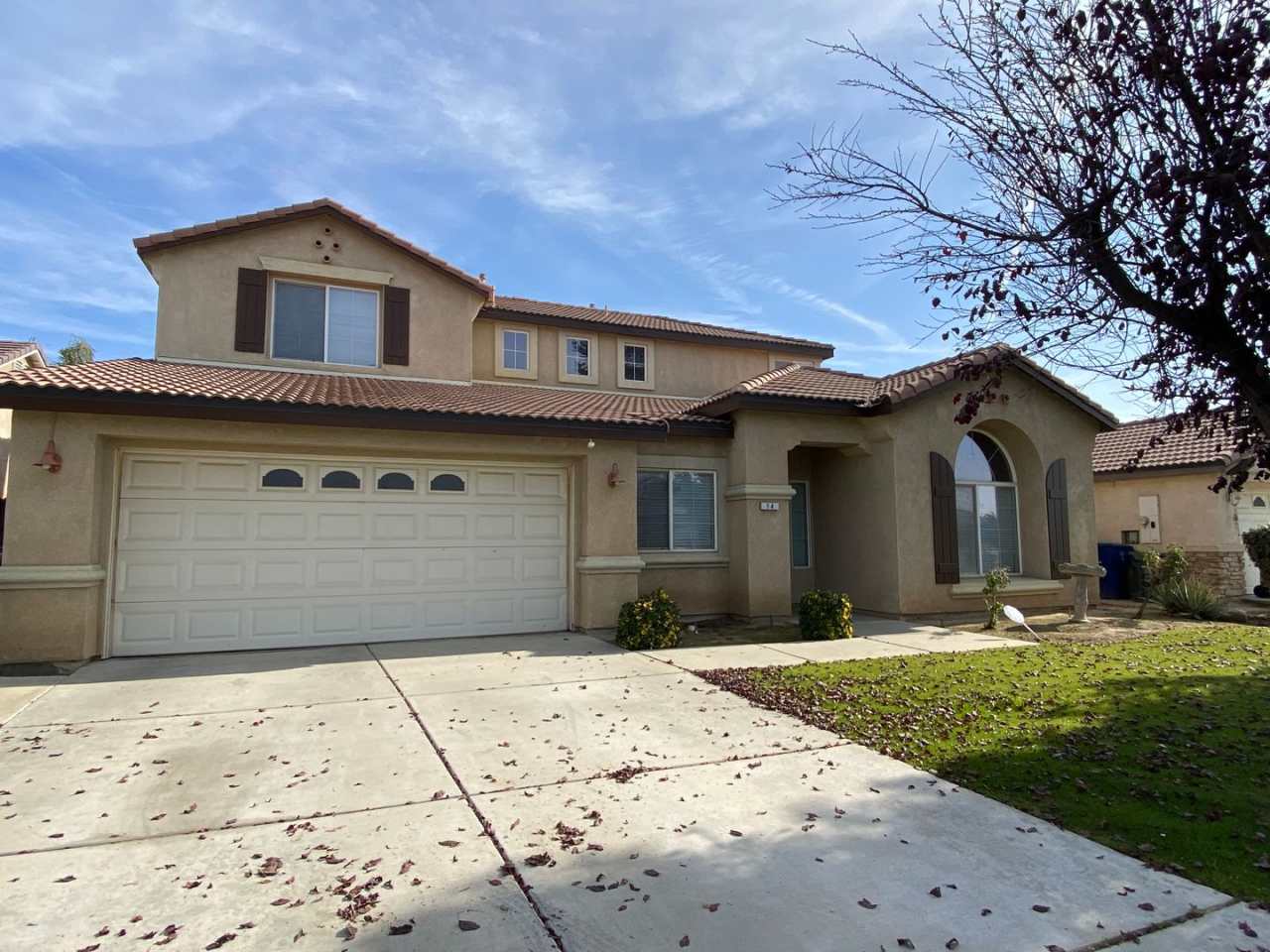 Spacious Stockdale Ranch Home!