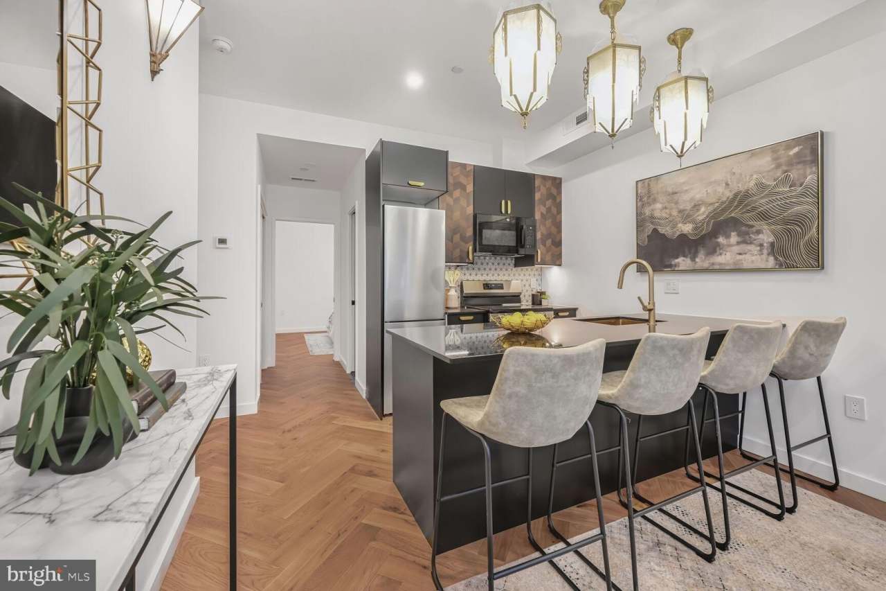 621 FLORIDA Avenue NW unit: 101