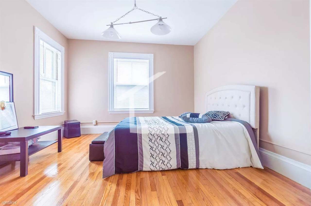 14 Euston St #1 Brookline MA 02446