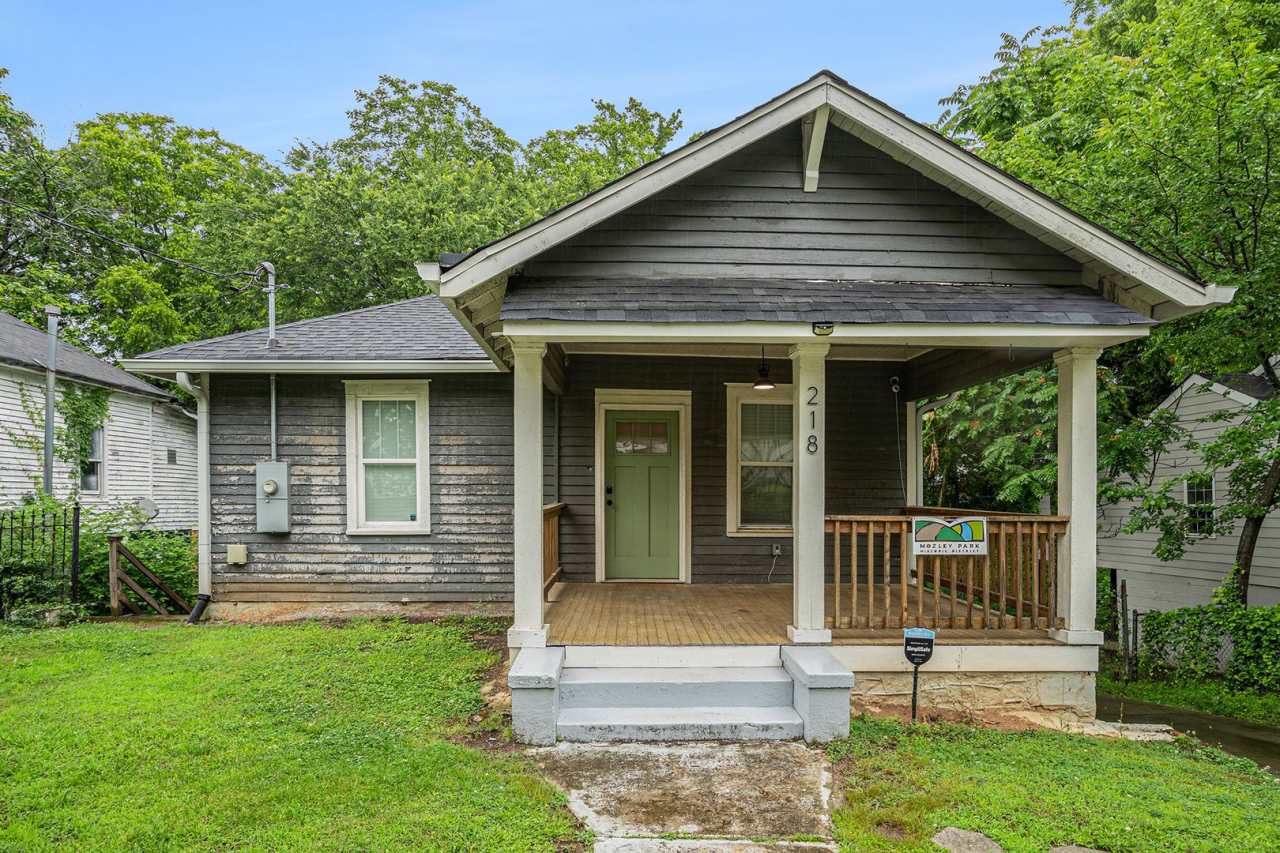 3 Bedrooms 2 Bathrooms | Landscaping Included