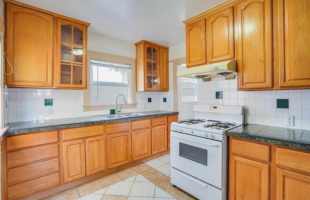 315 East 15th Street