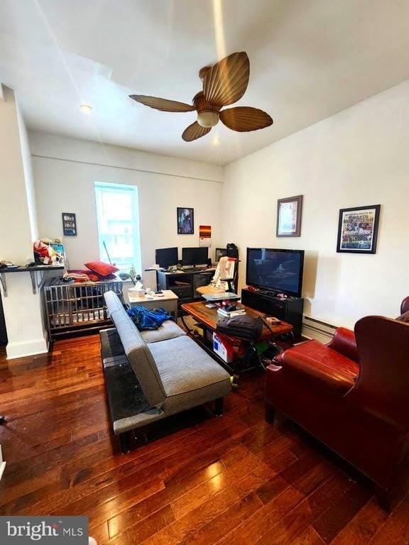 4043 SPRING GARDEN STREET